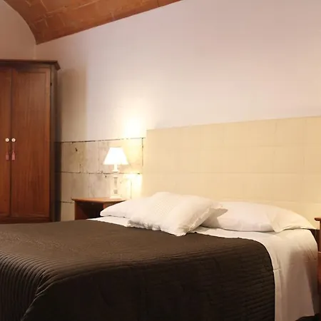 Bed & Tower 3* Pise